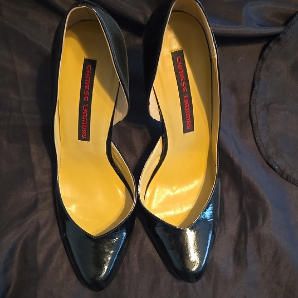 Black Patent Leather Pumps - Picture 2 of 3
